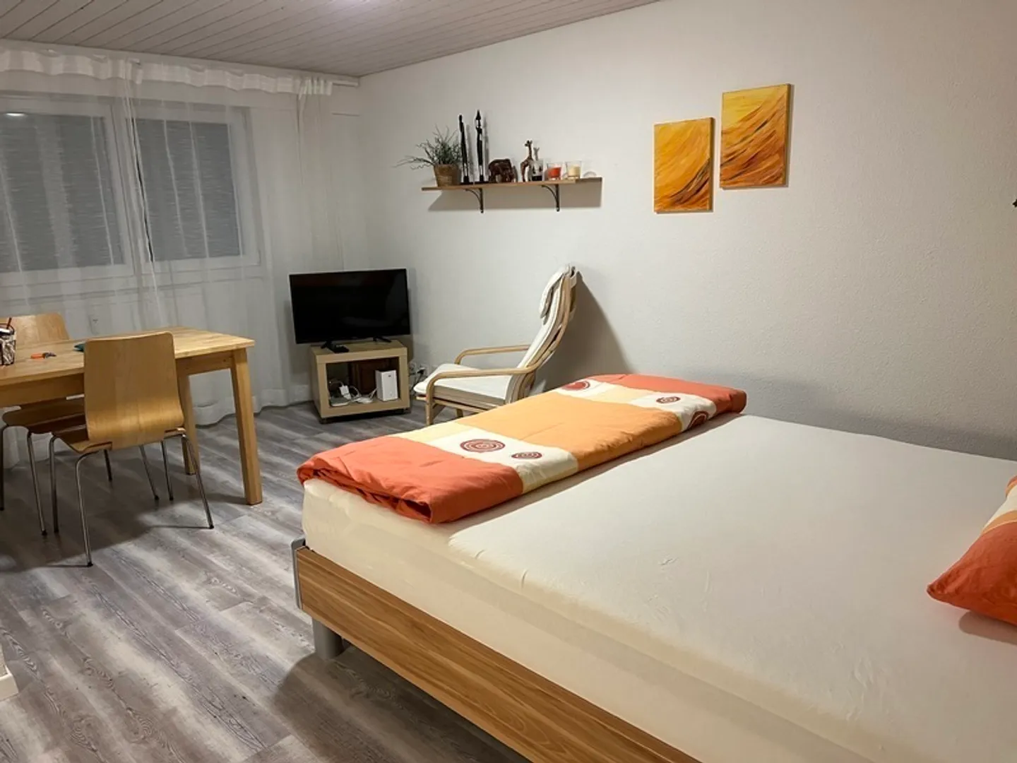 Studio Incantevole con Vista Giardino - Foto 1 di 9