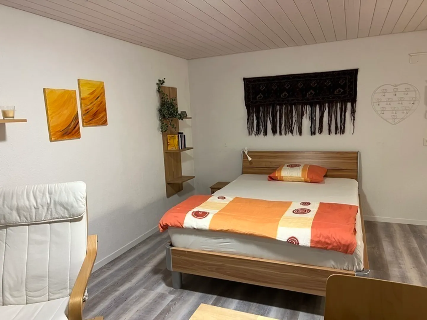 Studio Incantevole con Vista Giardino - Foto 3 di 9