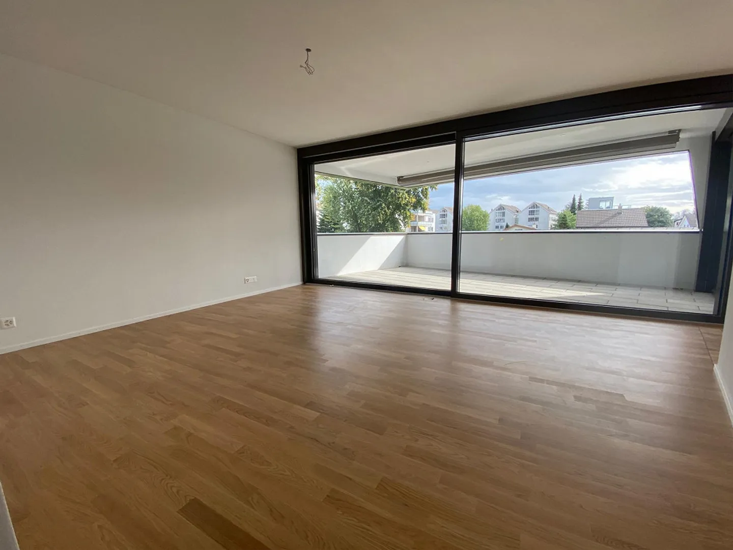 Moderne 4.5-Zimmer-Wohnung - Foto 1 von 12