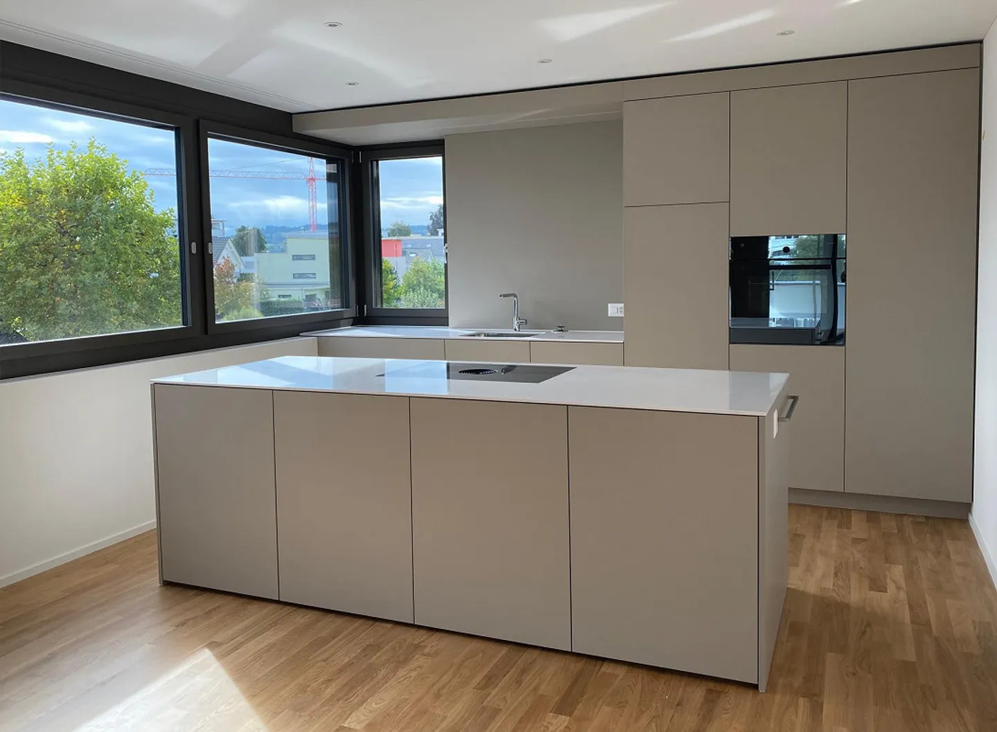 Moderne 4.5-Zimmer-Wohnung - Foto 2 von 12