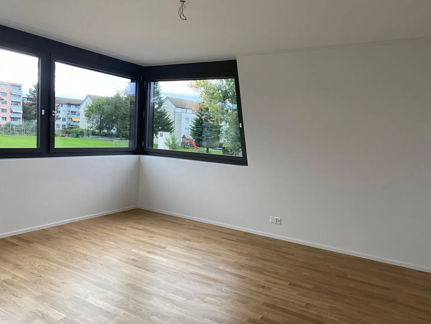 Moderne 4.5-Zimmer-Wohnung - Foto 9 von 12
