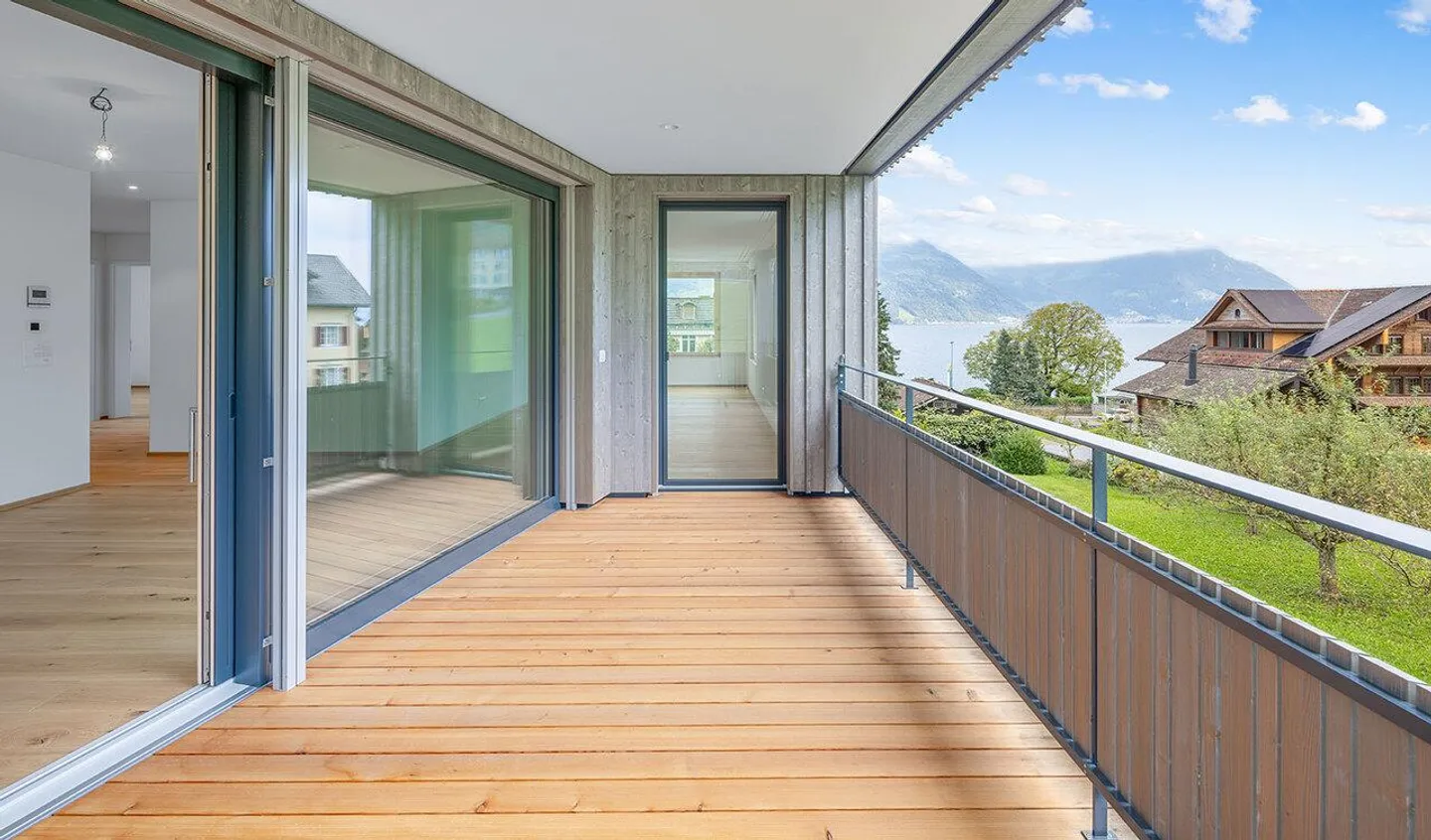 Idylle à Beckenried – Première occupation avec vue sur le lac et avantage fiscal - Photo 2 sur 9