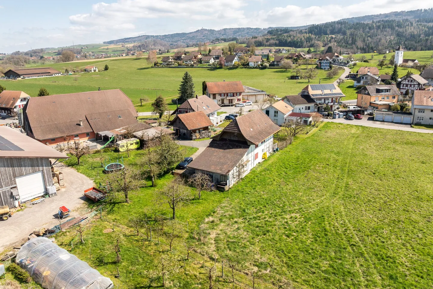 Ancien Stöckli avec beaucoup d'espace - Photo 3 sur 12