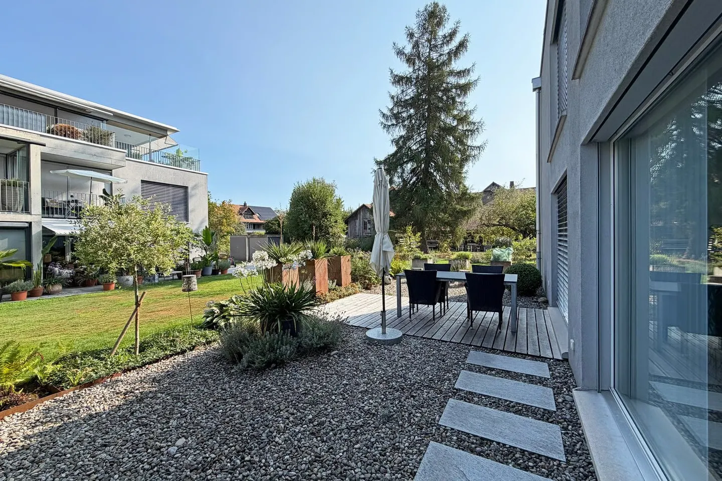 grosszügige 4.5- bis 5.5-Zimmer-Wohnung mit einem grossen Gartenbereich - Photo 4 sur 20
