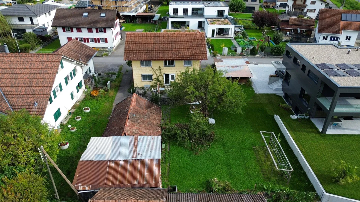 Terreno edificabile soleggiato in una zona residenziale idilliaca a Montlingen - Foto 3 di 4