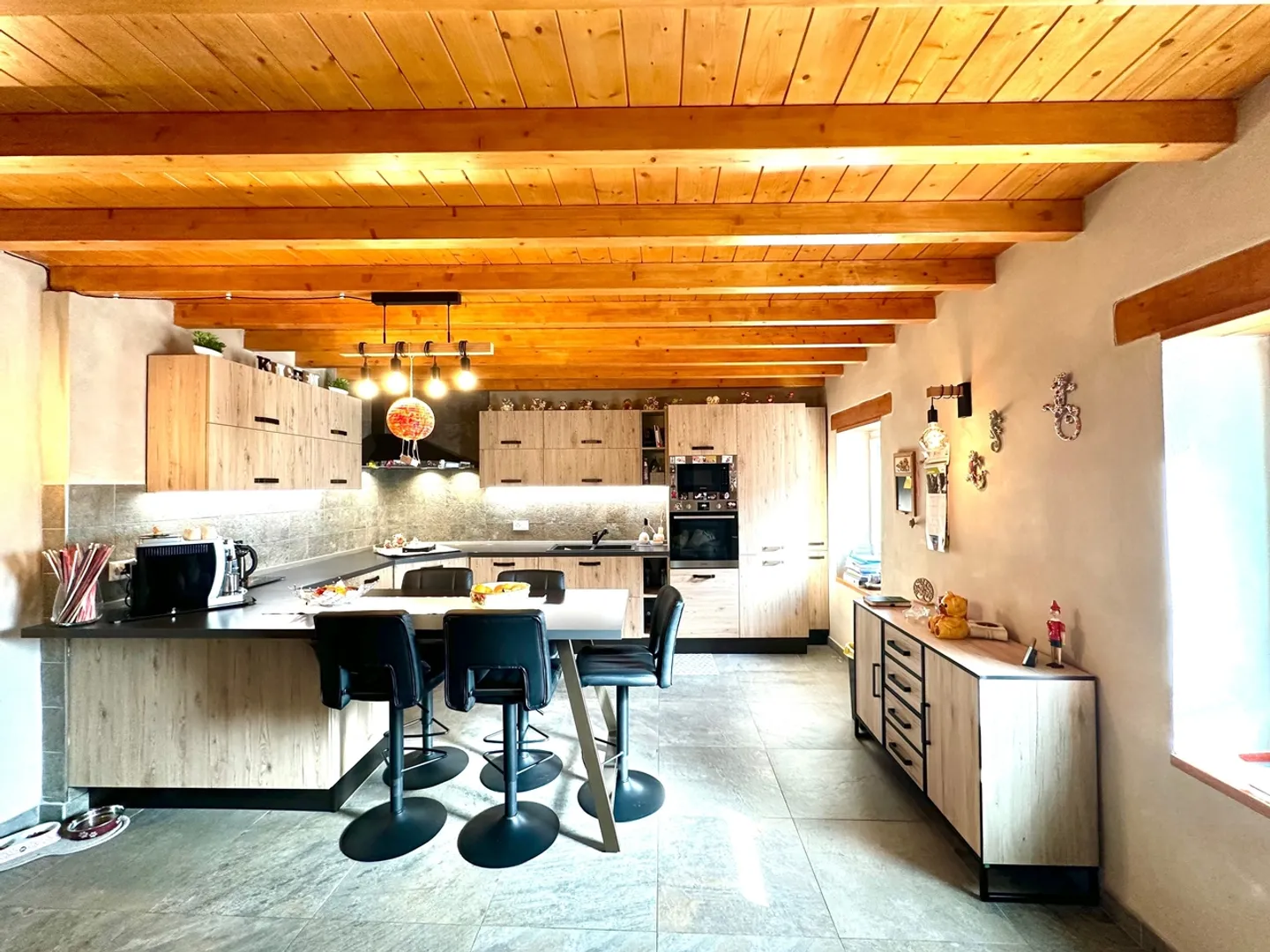 Faszinierendes Doppelhaus in Roveredo, im Kanton Graubünden - Foto 5 von 8