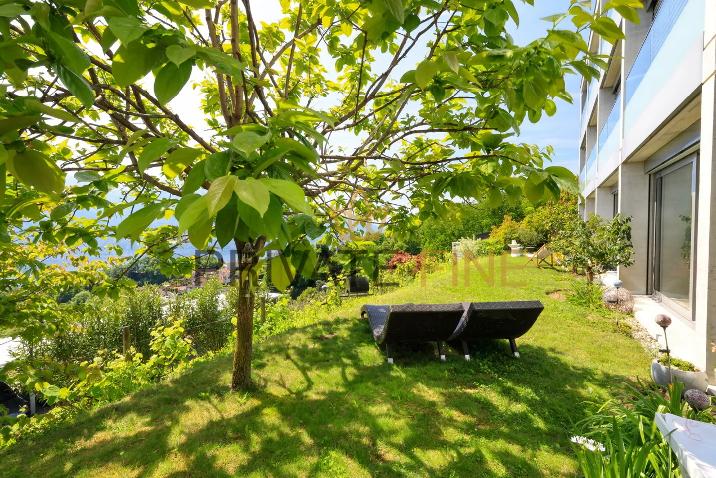 Geräumige Gartenwohnung mit Seesicht - Foto 3 von 20