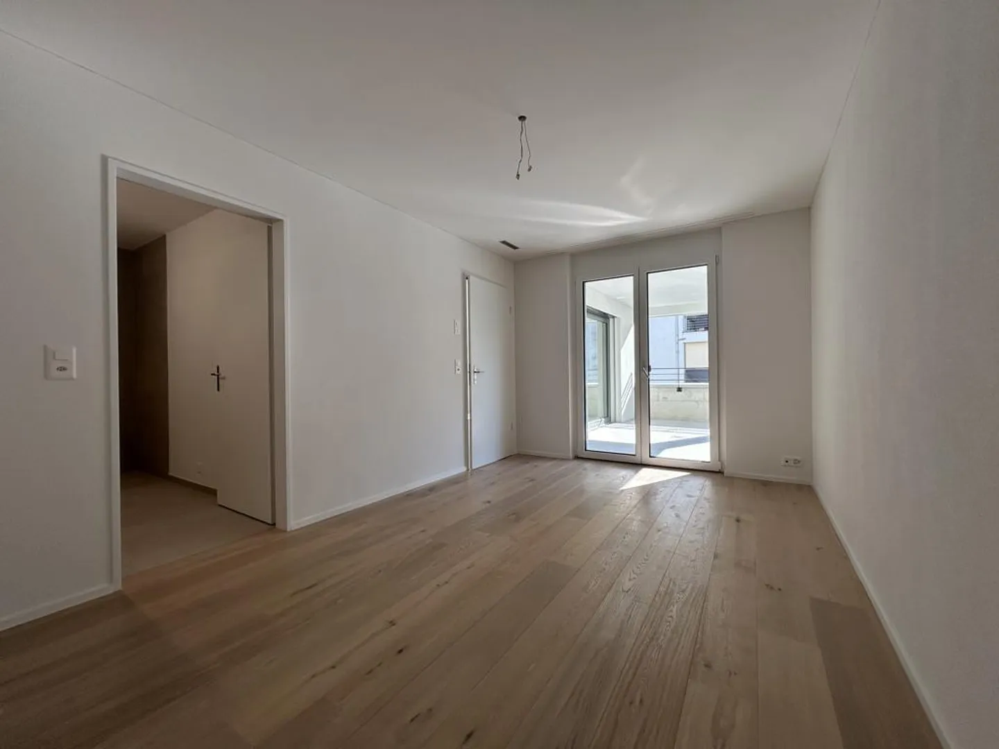 Cercasi primo inquilino: Appartamento moderno di 3,5 stanze in un nuovo edificio Minergie - Foto 5 di 12