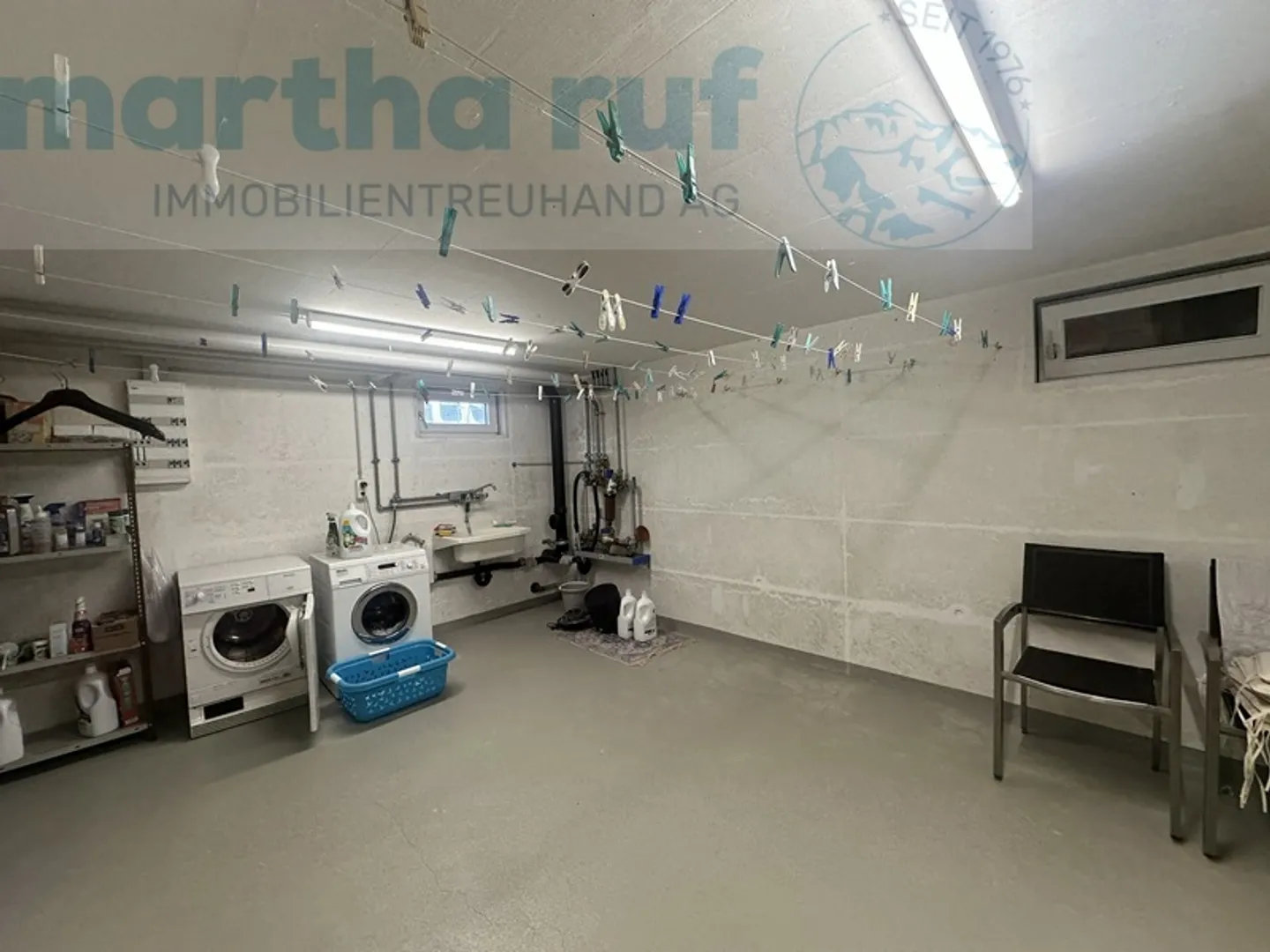 Geräumiges Doppelhaus mit Terrasse - Foto 13 von 14