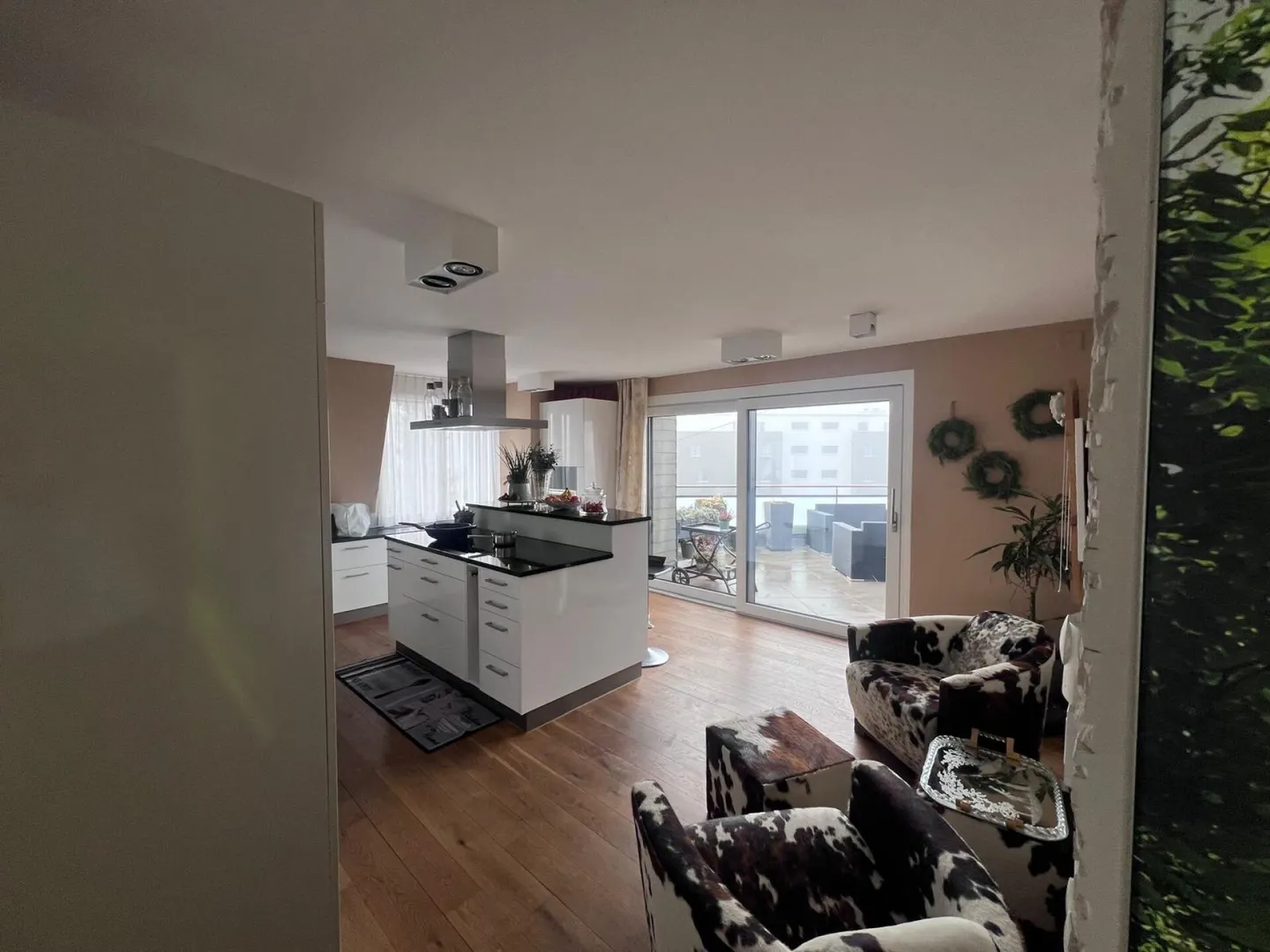 Luxuriöse 4.5-Zimmer-Wohnung - Foto 5 von 14