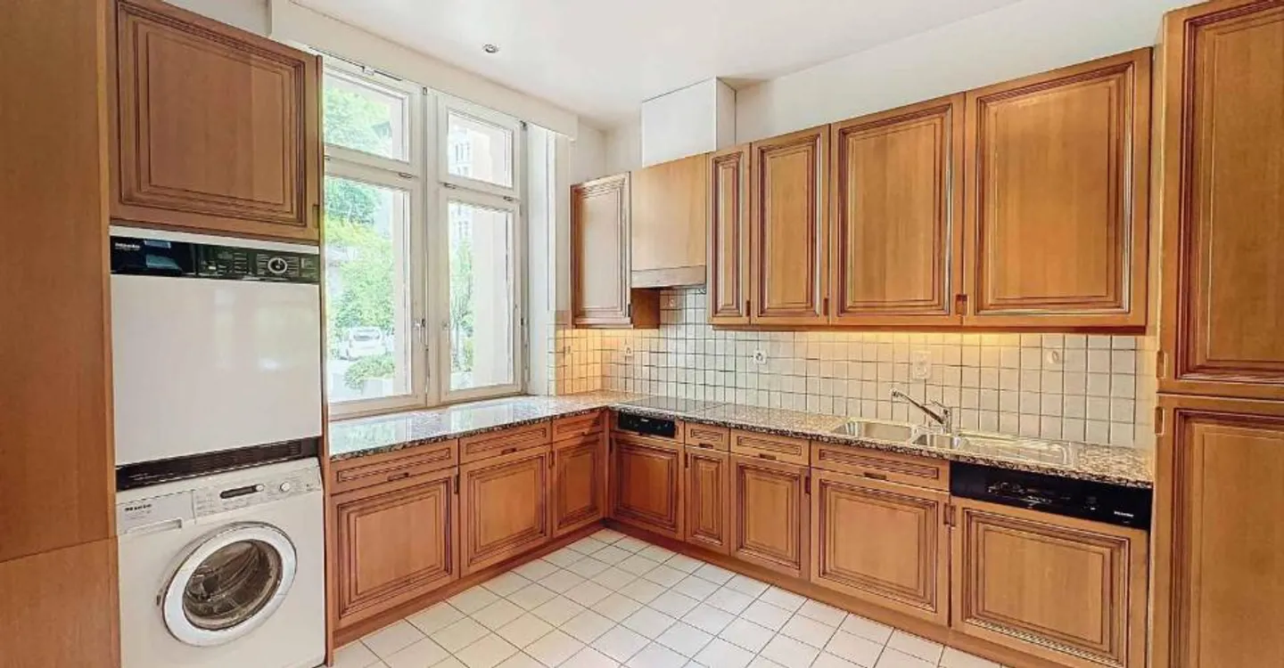 Magnifico appartamento di 5,5 stanze, piedi nell'acqua! Residenza prestigiosa! - Foto 5 di 12