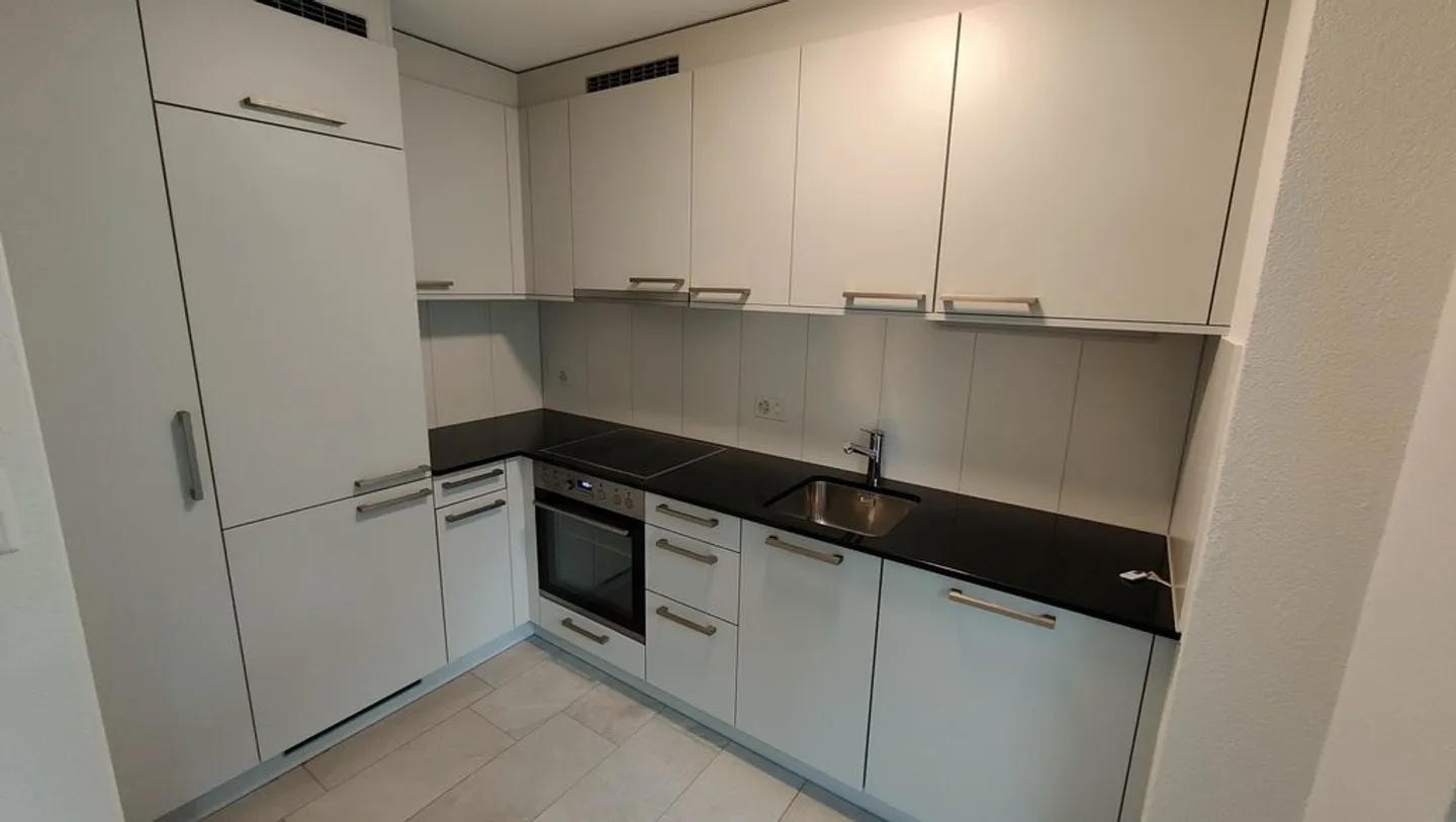 Living in popular Oberwil - Photo 6 of 8