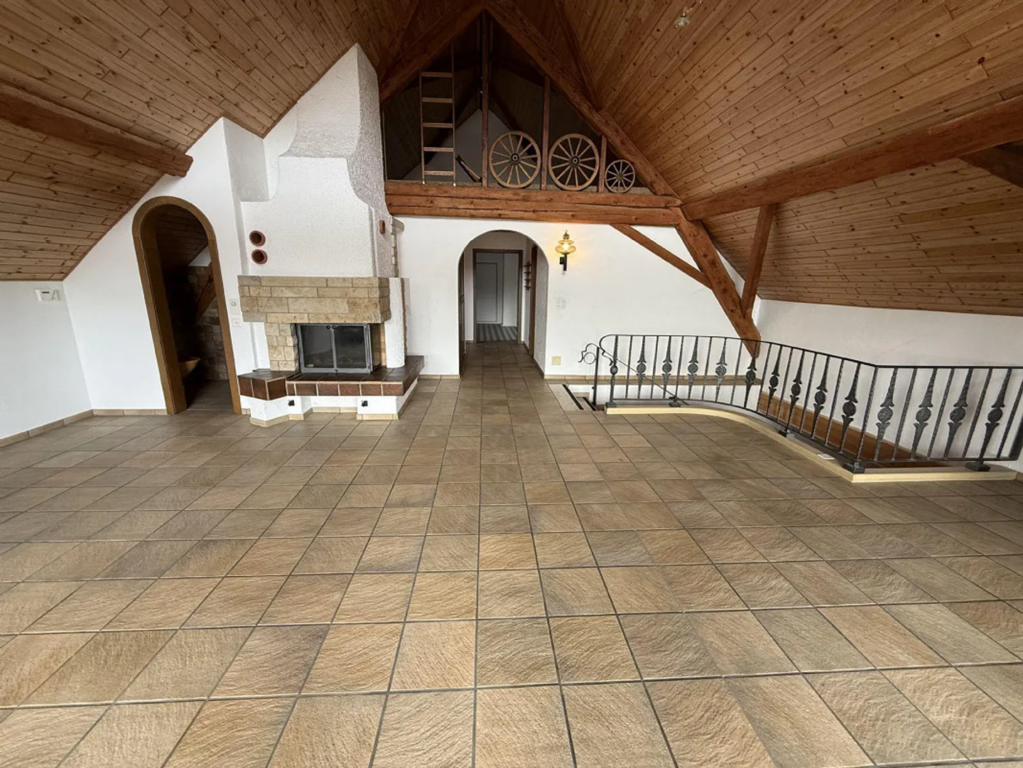 Charmantes 6.5-Zimmer Familienhaus - Foto 4 von 12