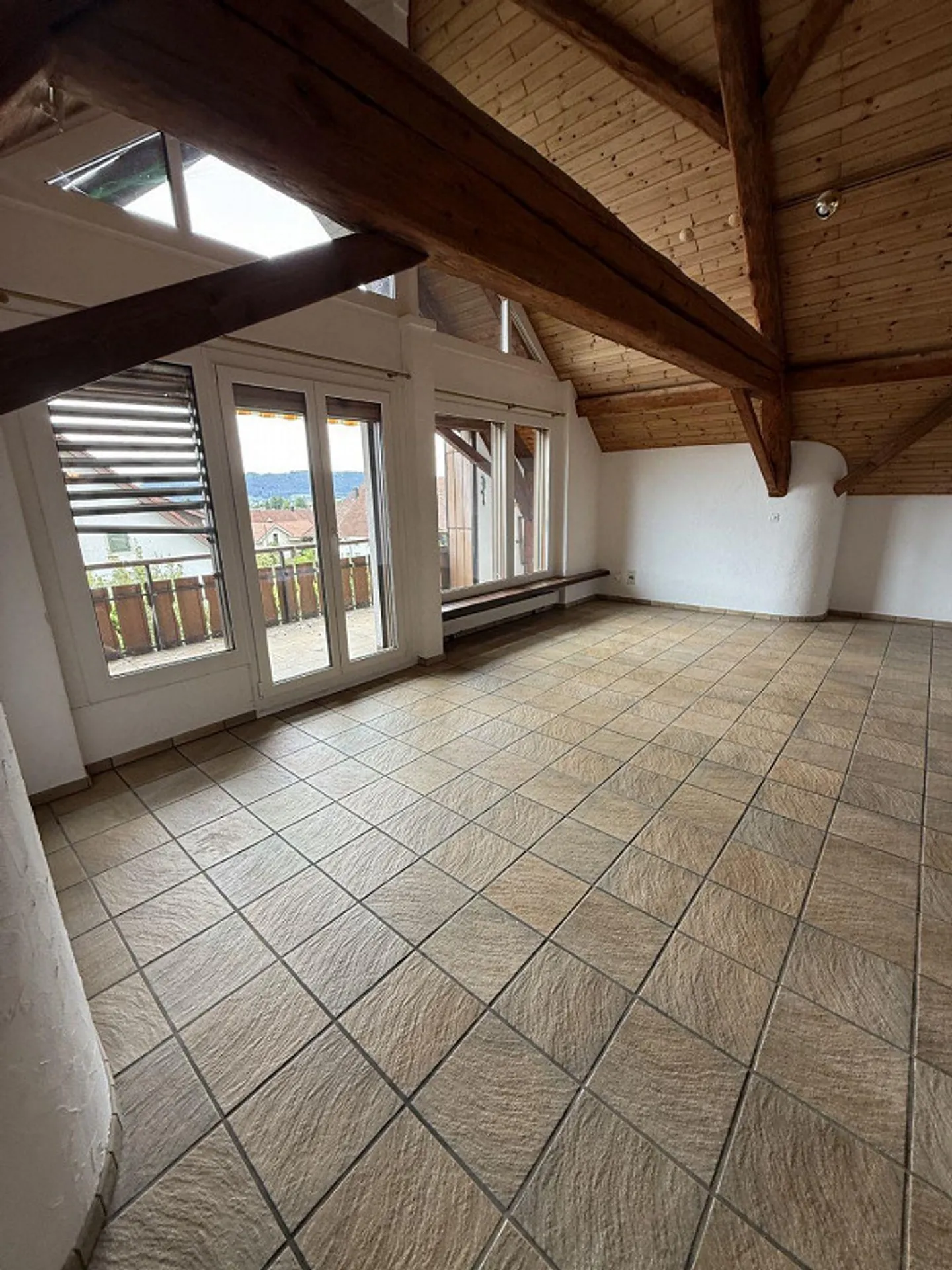 Charmantes 6.5-Zimmer Familienhaus - Foto 6 von 12