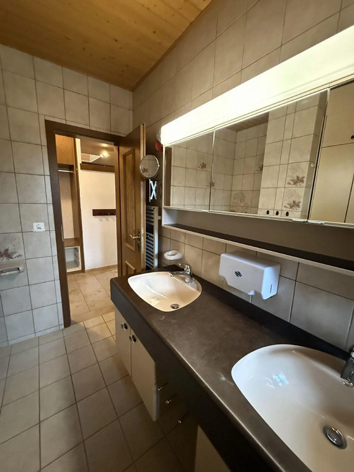Charmantes 6.5-Zimmer Familienhaus - Foto 9 von 12