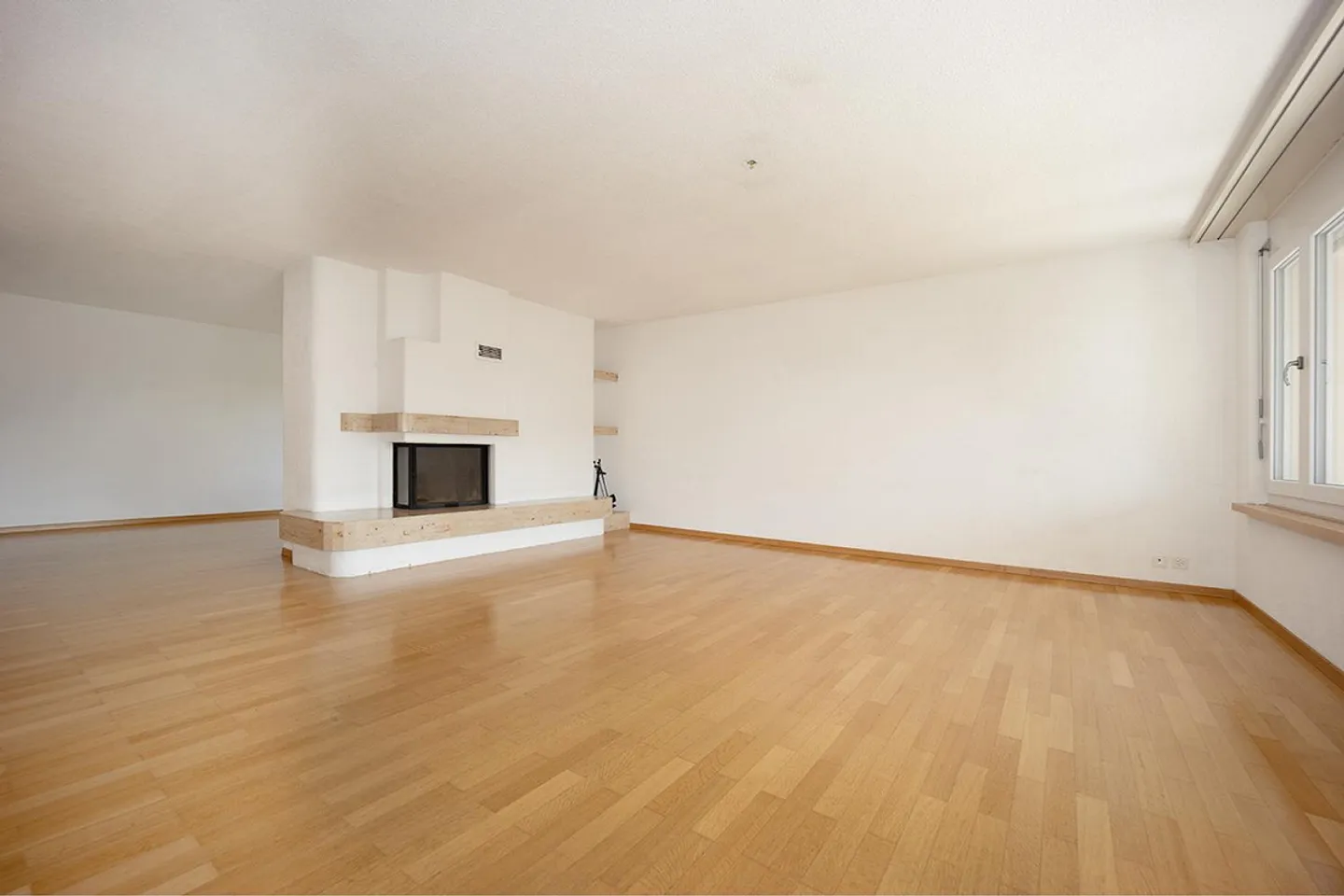Attractive 4.5-room condominium in a preferred residential area - Photo 11 of 16