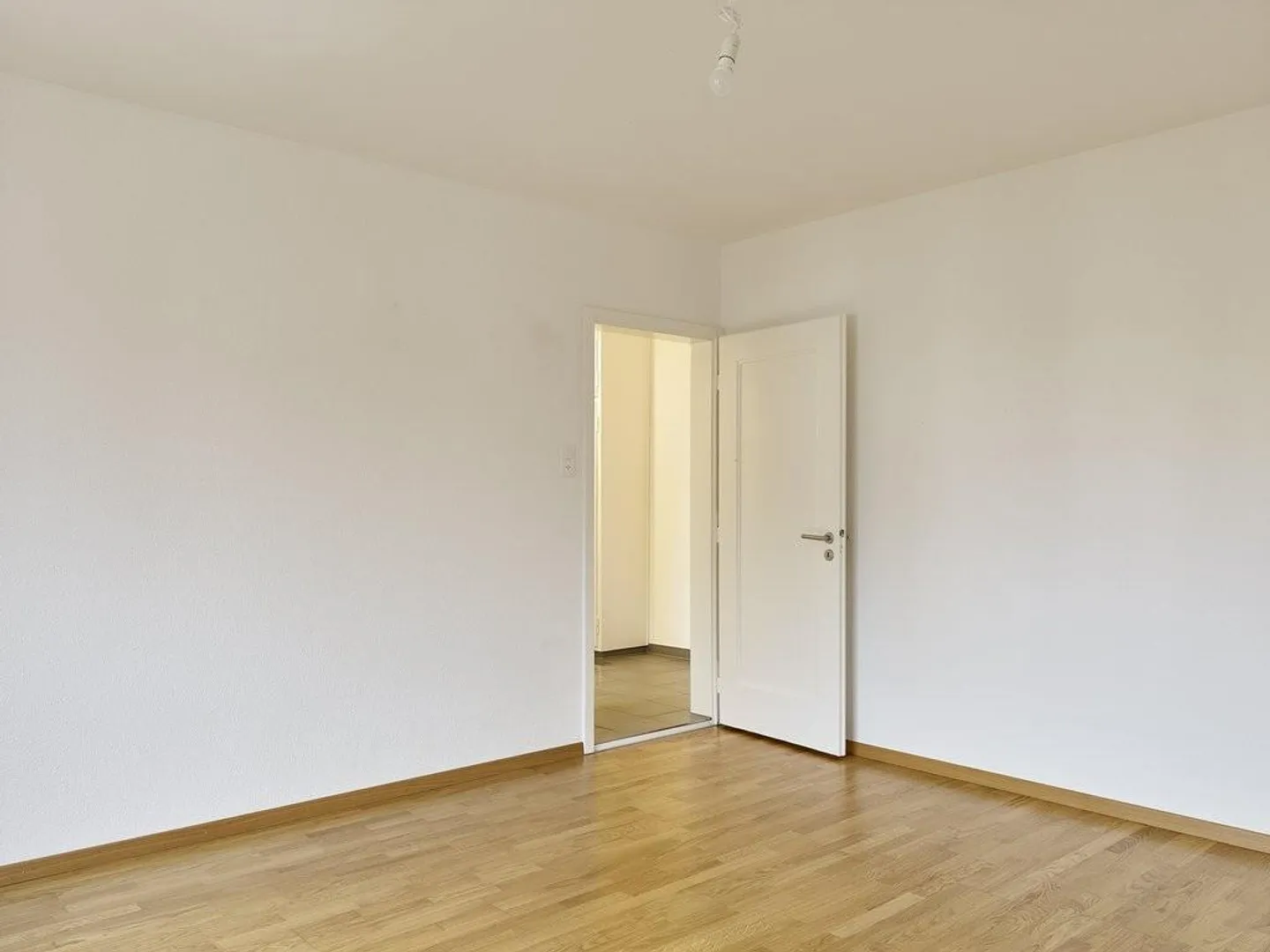 Appartamento affascinante con 3 camere nel verde - Foto 7 di 11