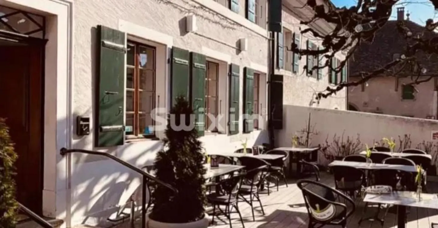 Charming restaurant with terrace - Photo 3 of 3