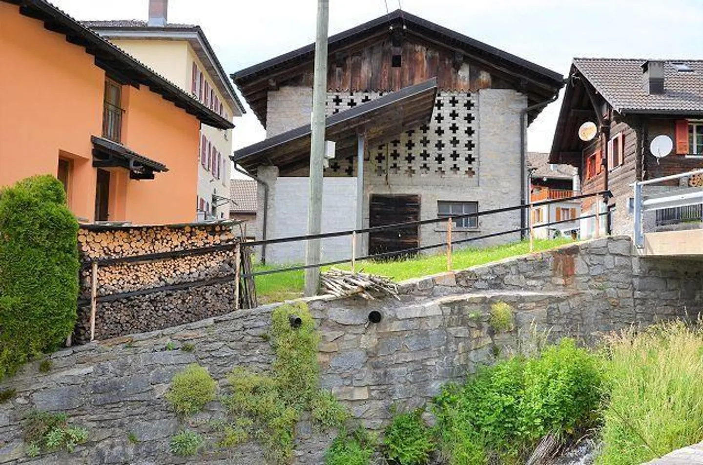 Charmantes Renovierungsprojekt Chalet - Foto 4 von 28