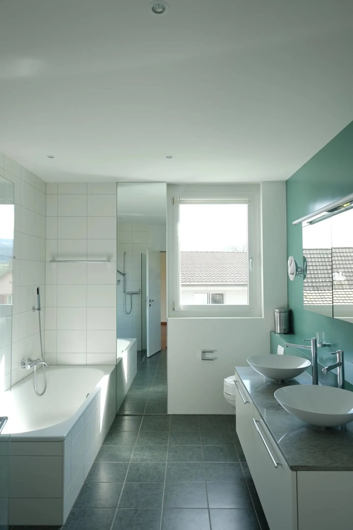 Exclusive 5.5-room penthouse with panoramic views in Biel-Benken - Photo 12 of 13