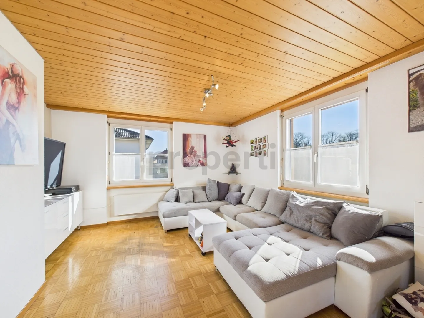 Ampia casa unifamiliare di 6,5 stanze a Dotnacht - Foto 1 di 12