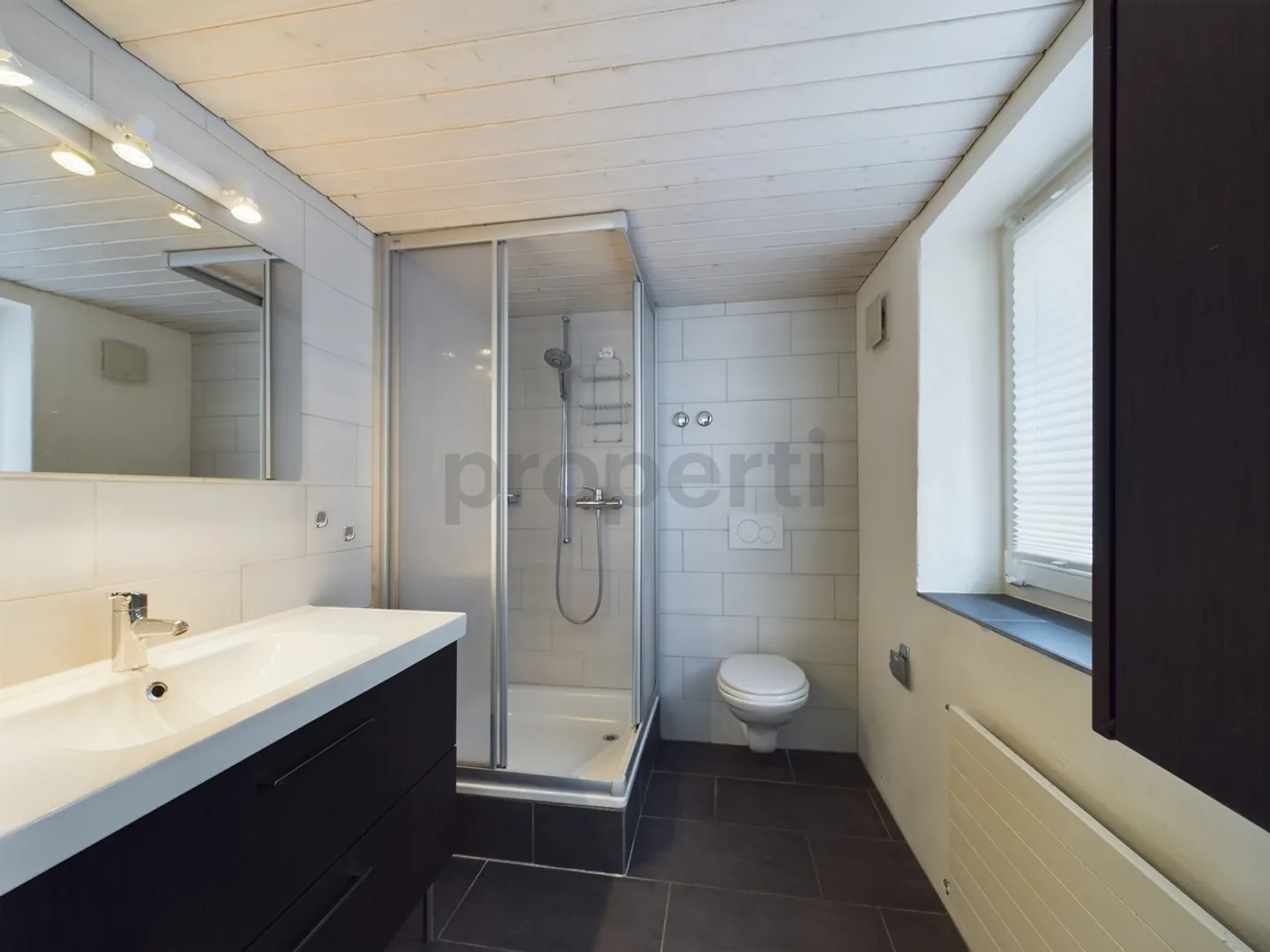 Appartement moderne et lumineux de 3,5 pièces au bord du lac de Constance à Scherzingen - Photo 8 sur 9