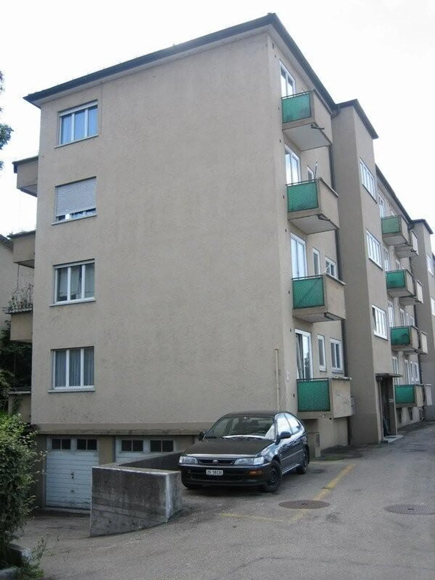 Outdoor parking space for rent in Zurich (District 12) - Photo 1 of 1