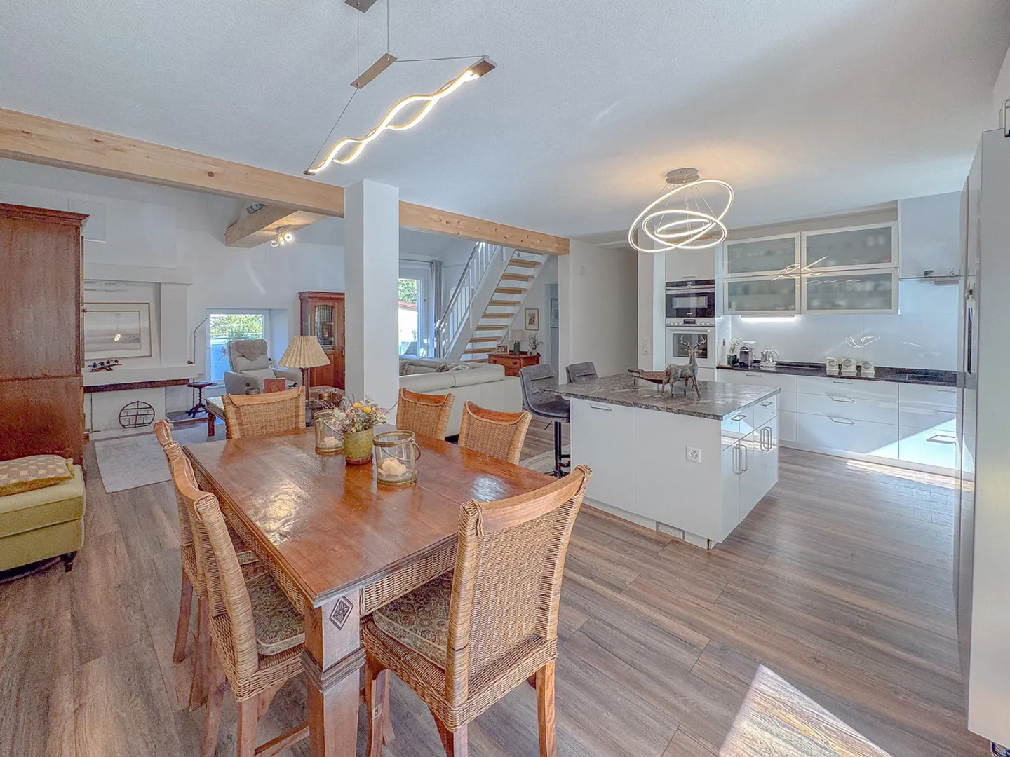 Schönes Reihenhaus mit Garage, Garten und Terrasse renoviert - Foto 8 von 27