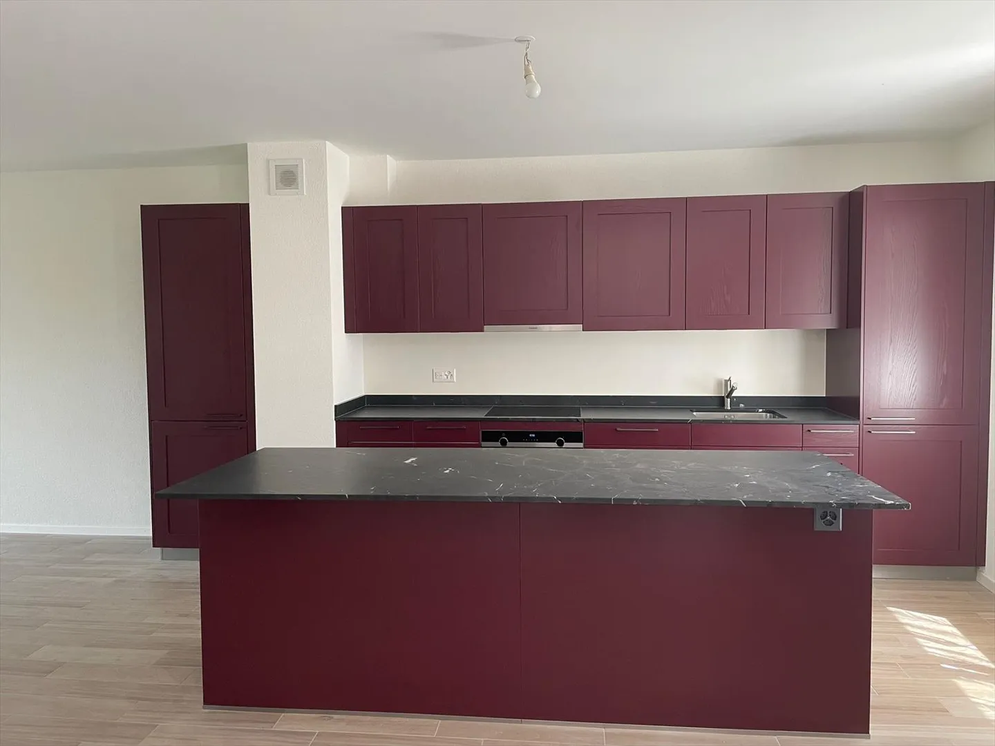 Magnifique villa mitoyenne de 5.5 pièces triplex avec terrasse et jardin privati - Photo 3 sur 11