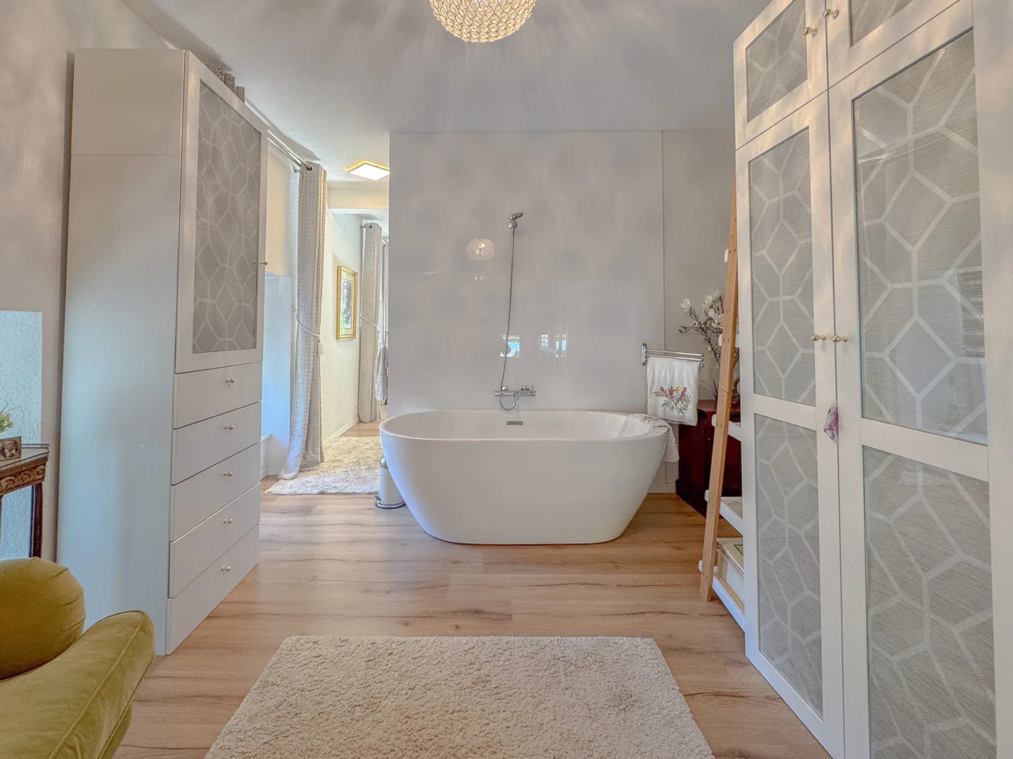Schönes Reihenhaus mit Garage, Garten und Terrasse renoviert - Foto 14 von 27