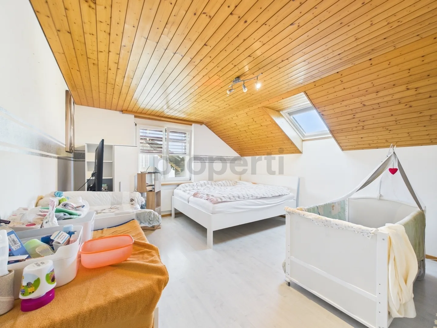 Ampia casa unifamiliare di 6,5 stanze a Dotnacht - Foto 5 di 12