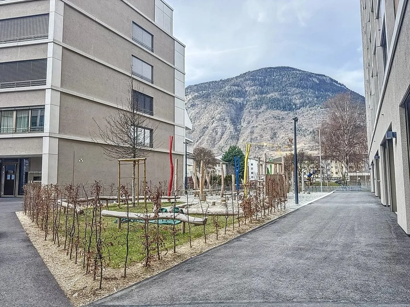 Beautiful newly built 3.5-room apartment in Visp - Photo 9 of 11