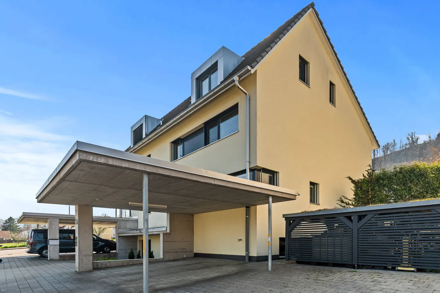 Semi-Detached Family House in a Family-Friendly & Quiet Location! - Photo 2 of 14