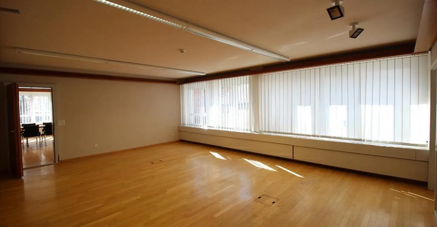 Espace Commercial à Leukerbad - Photo 6 sur 9