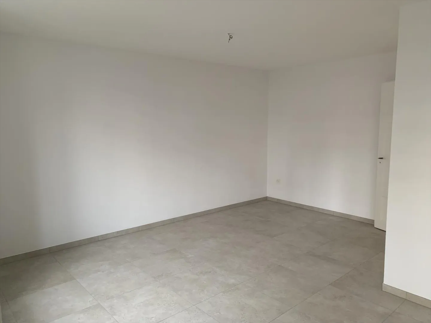 Charming 3-Room Apartment - Photo 7 of 7