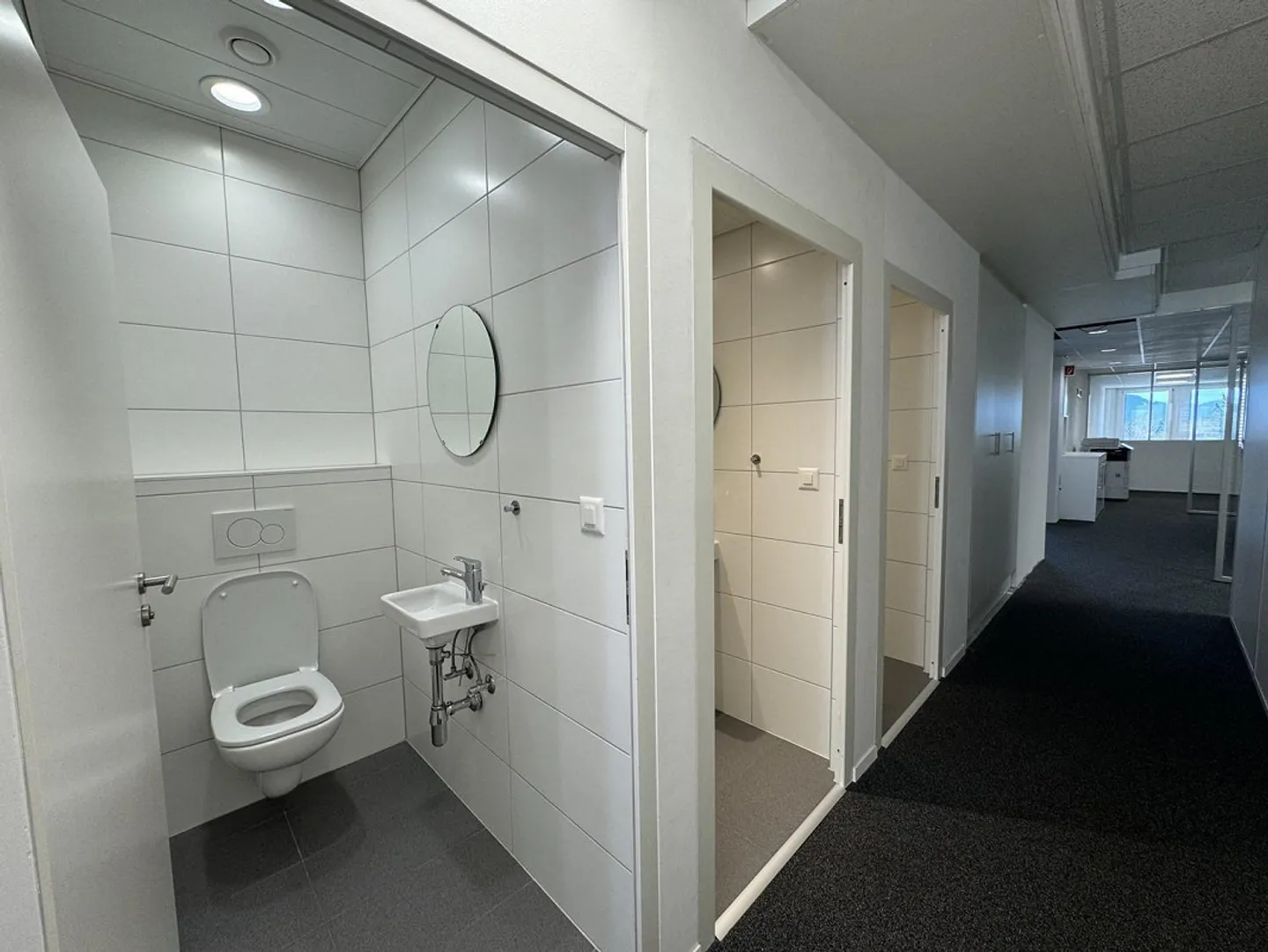Renovierte schlüsselfertige Büros Sofort verfügbar - Foto 7 von 7