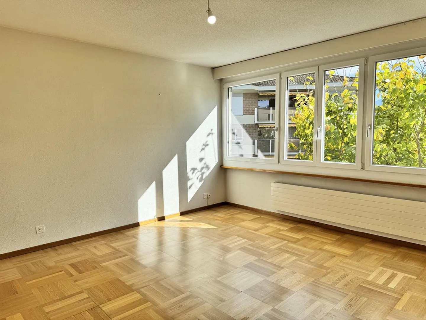 Grande appartement de 5.5 pièces au cœur de la nature - Photo 16 sur 23