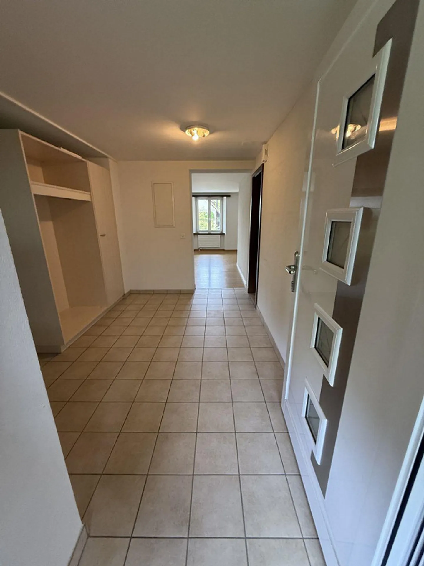 Charmante 2.5-Zimmer Wohnung - Foto 2 von 7