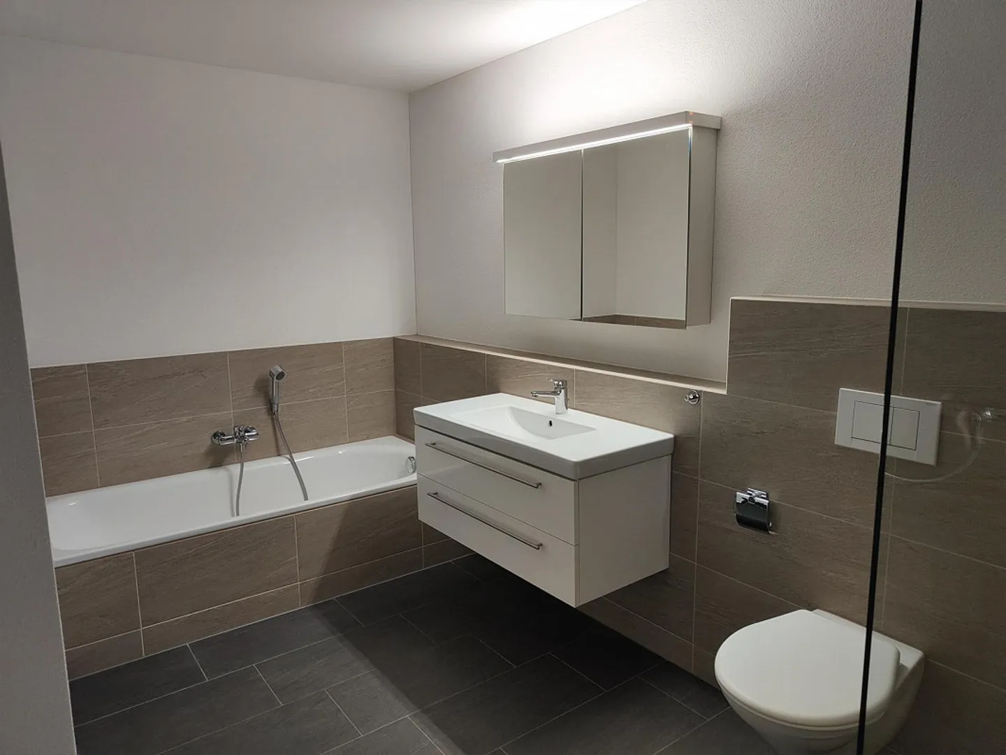 Belle appartement de 3,5 pièces en standard de propriété - Photo 2 sur 7