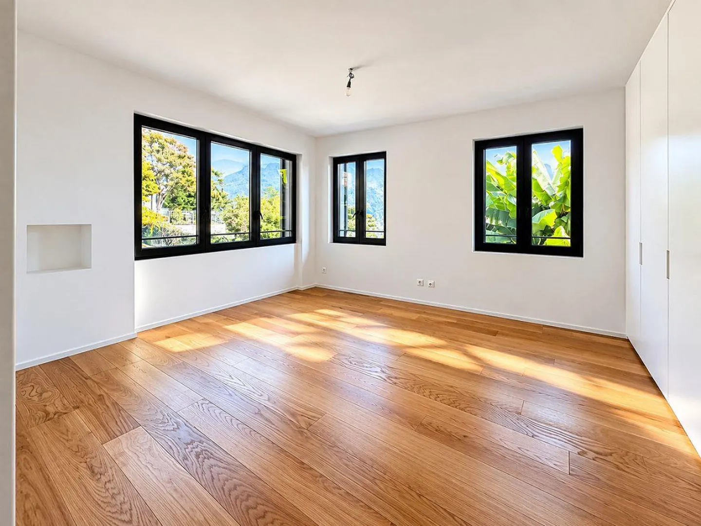 Porza - Elegante 3,5-Zimmer-Wohnung mit Seeblick, Terrasse und... - Foto 7 von 12