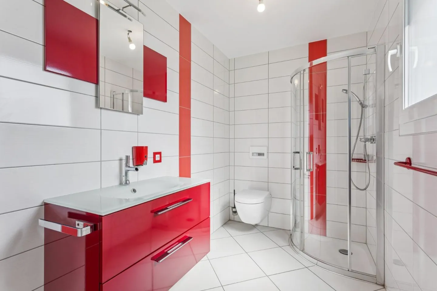 Spaziosa casa indipendente di 5.5 stanze a Chevroux - Foto 5 di 12