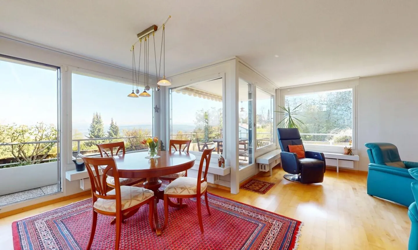 Beautiful terrace apartment with magnificent view in Evilard - Photo 4 of 13