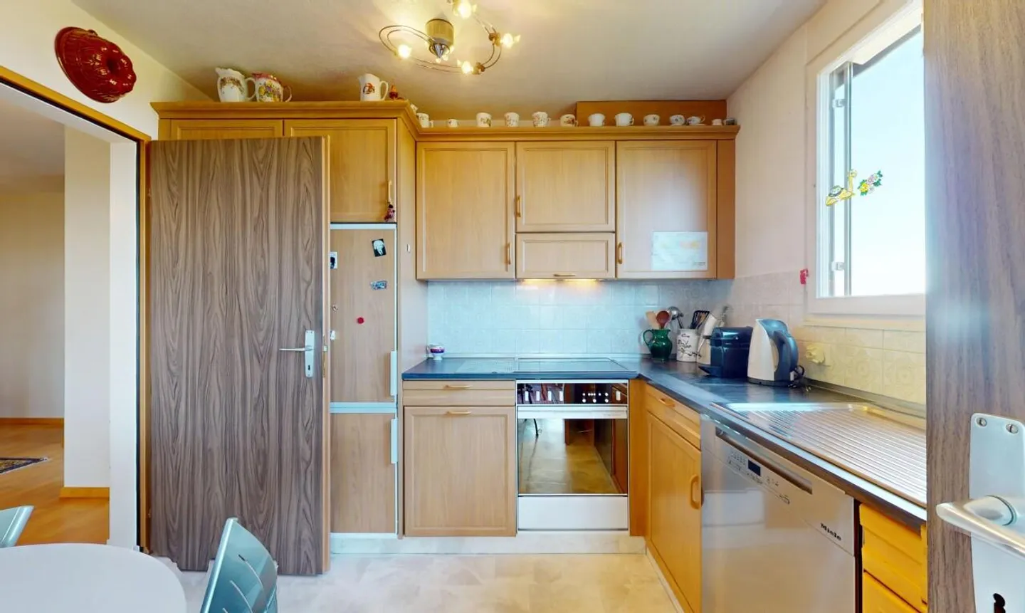 Beautiful terrace apartment with magnificent view in Evilard - Photo 5 of 13