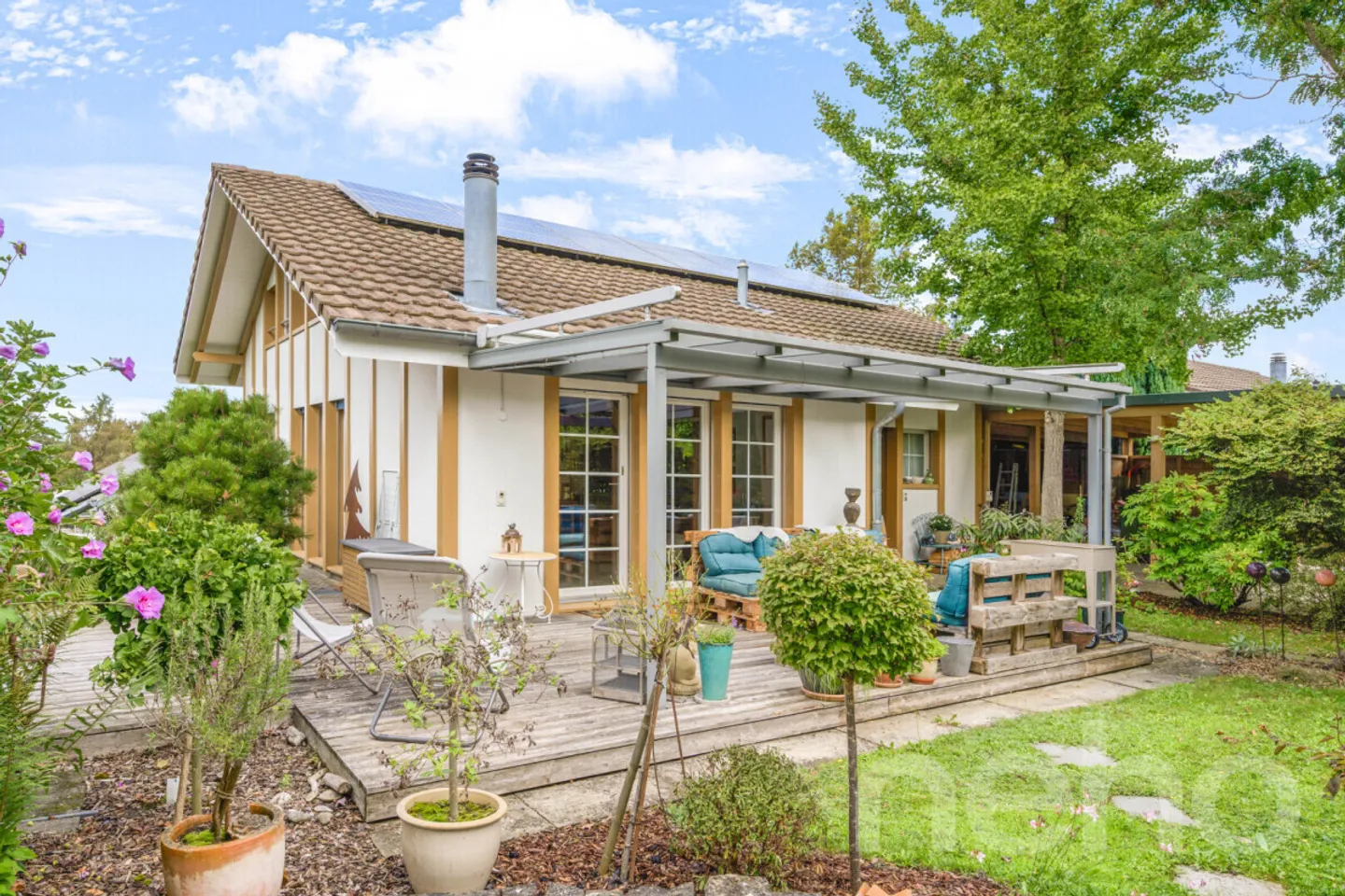 Maison lumineuse avec galerie, poêle suédois et idylle de jardin - Photo 11 sur 12