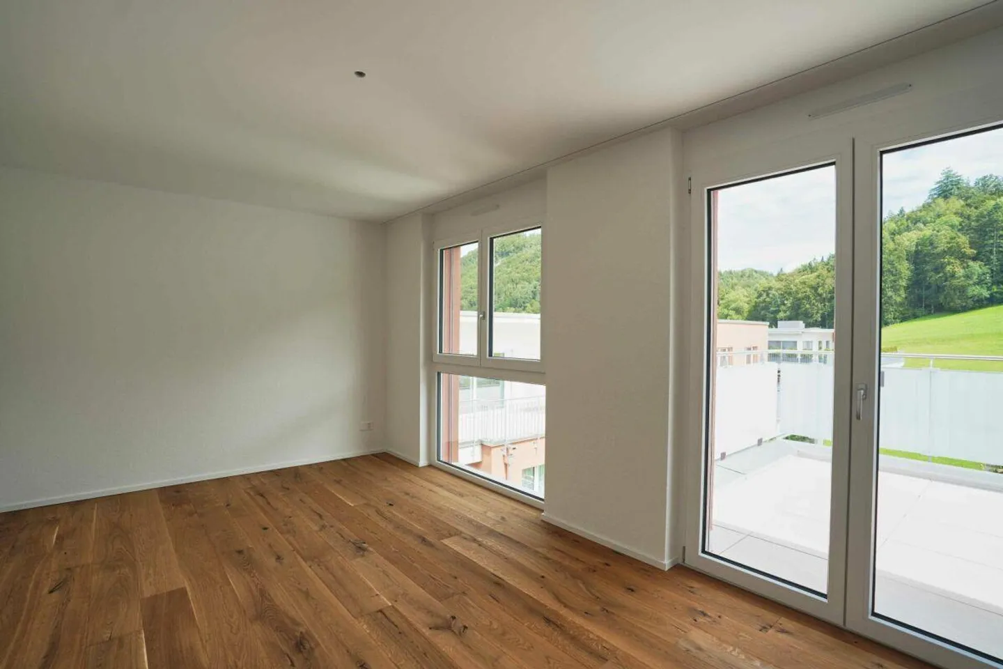 Modern Attic with Large Terrace and View - Photo 6 of 15