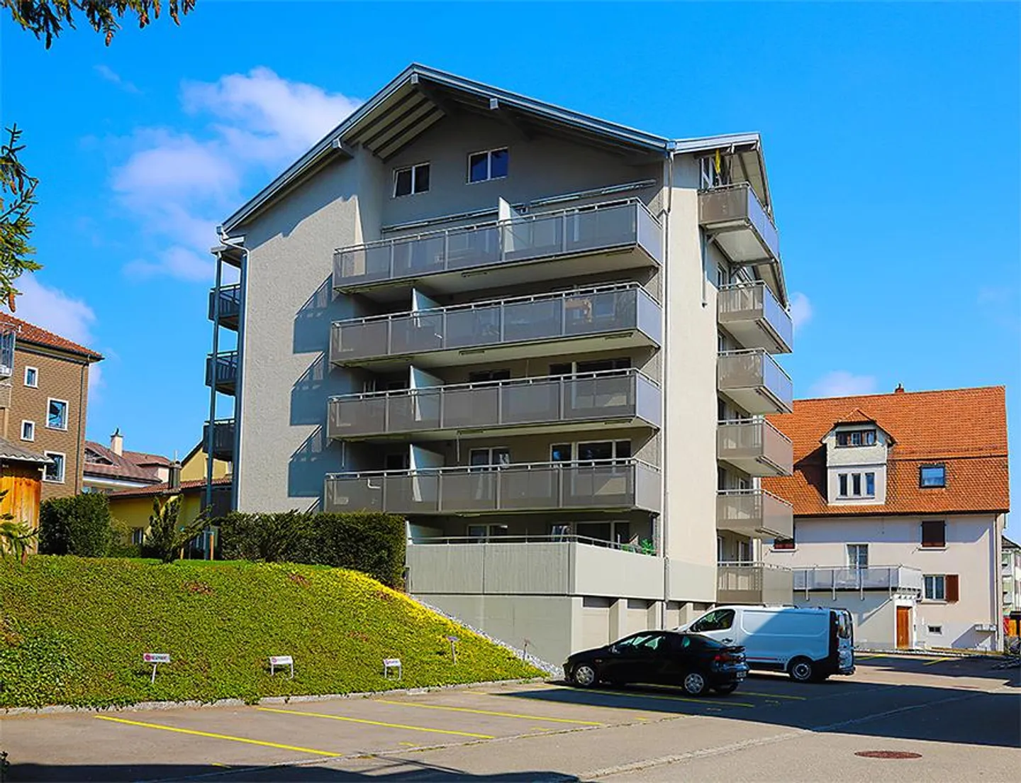 Modernes 2.5 Zimmer Attique - Foto 1 von 11