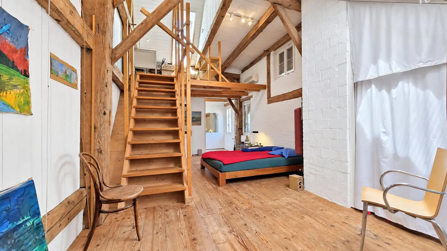 Newly built Flarz house section with studio/loft area - Photo 11 of 14