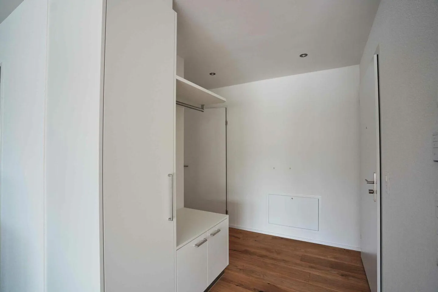 Modern Attic with Large Terrace and View - Photo 11 of 15