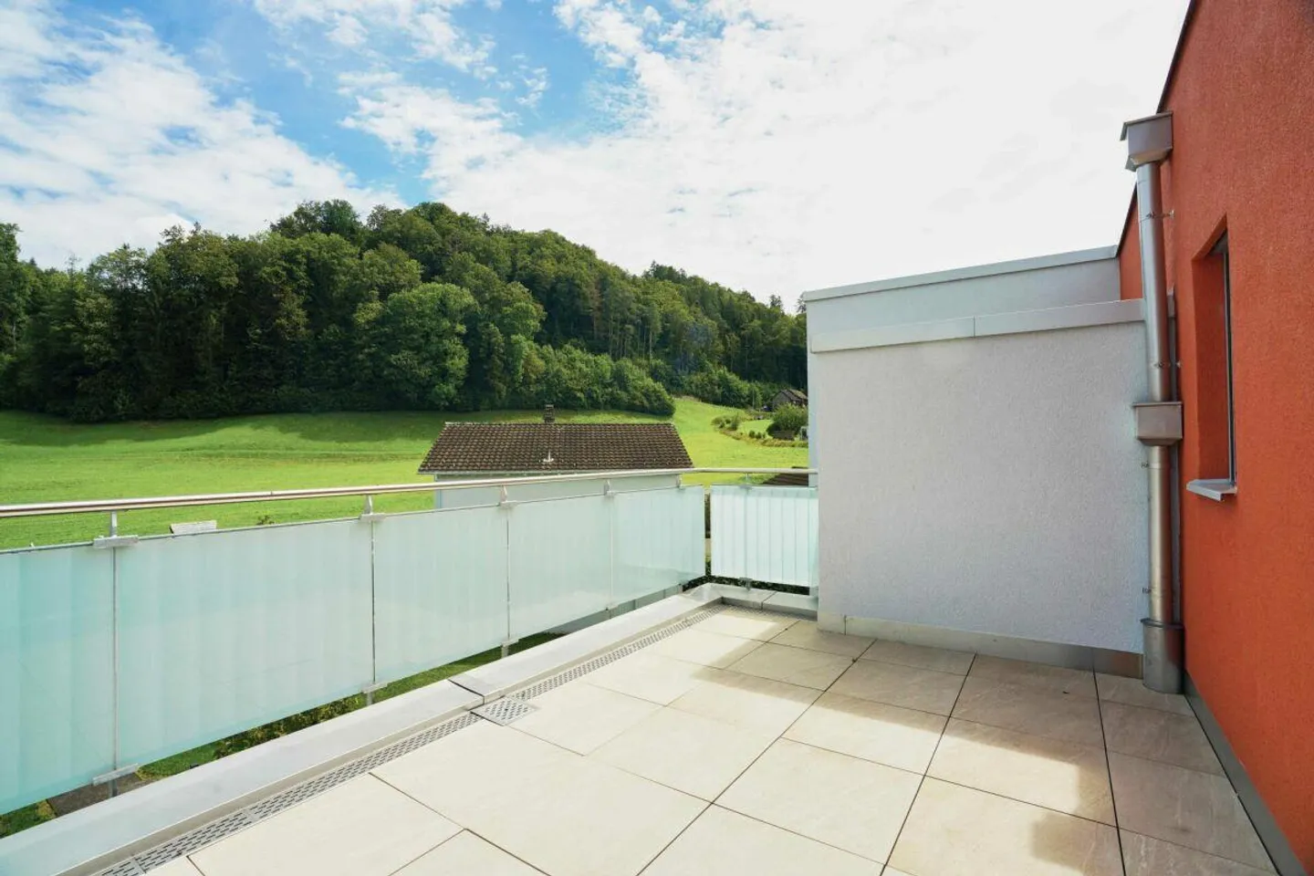 Modern Attic with Large Terrace and View - Photo 13 of 15