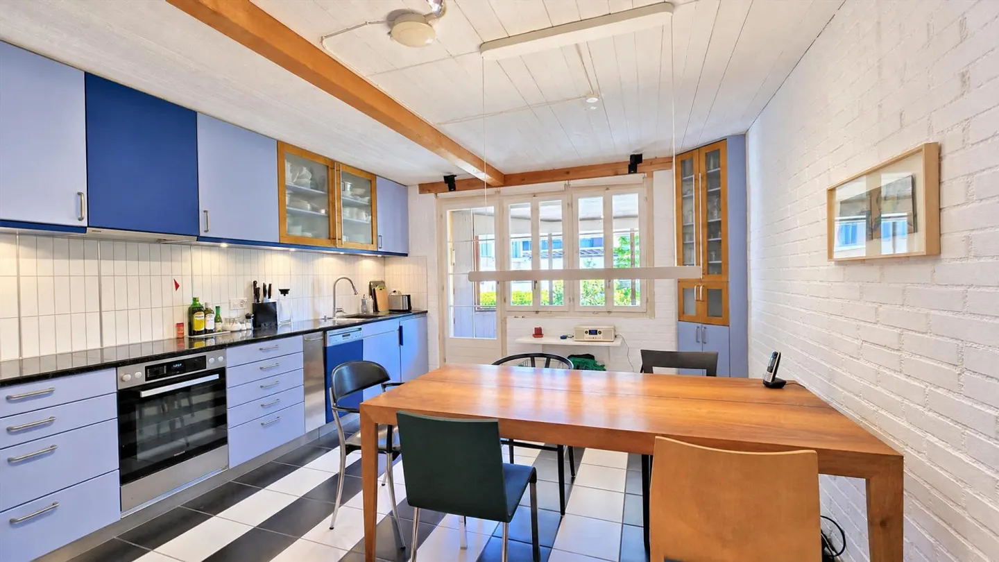 Newly built Flarz house section with studio/loft area - Photo 7 of 14